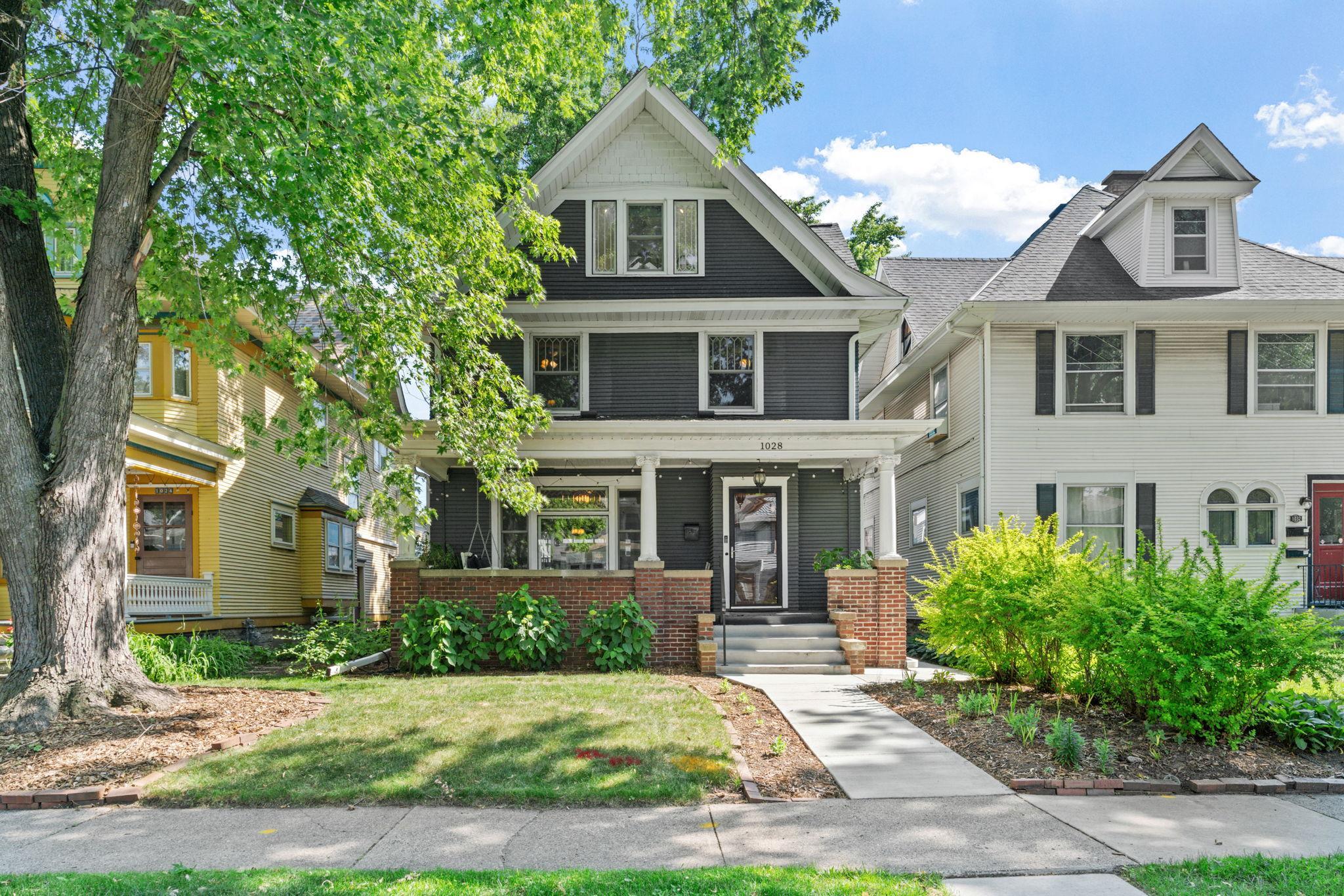 Welcome to 1028 Ashland Ave!