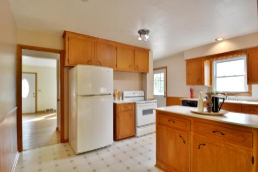 4522 Chatham Road NE, Columbia Heights, MN 55421