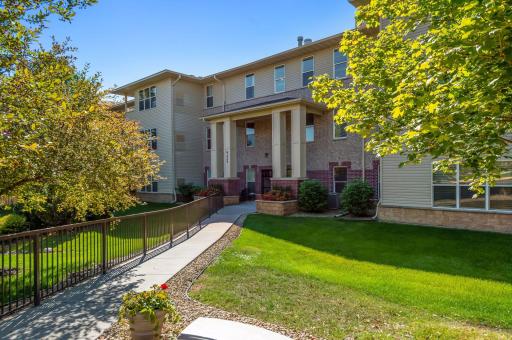 9225 Medicine Lake Road, 205B, Minneapolis, MN 55427