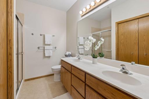 9225 Medicine Lake Road, 205B, Minneapolis, MN 55427