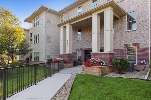 9225 Medicine Lake Road, 205B, Minneapolis, MN 55427