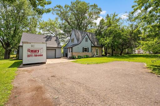 774 Roselawn Avenue E, Maplewood, MN 55117