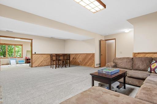 12852 Essex Way, Saint Paul, MN 55124