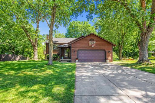 12852 Essex Way, Saint Paul, MN 55124