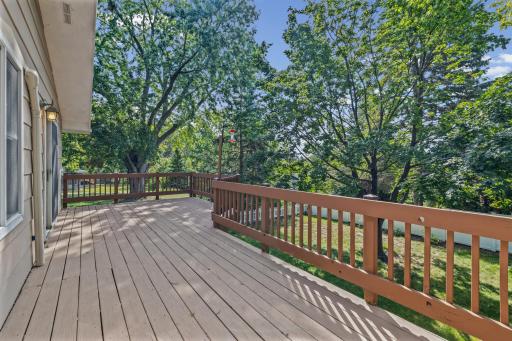 Huge Deck Overlooking