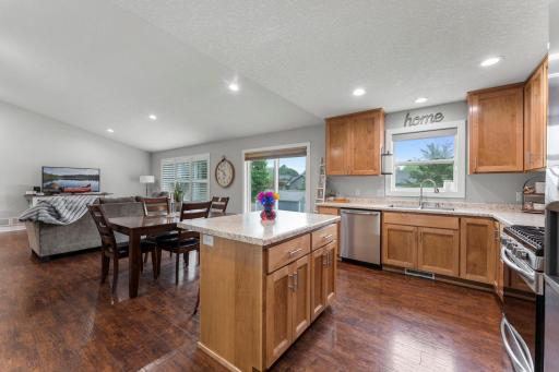 40219 Golden Way, North Branch, MN 55056