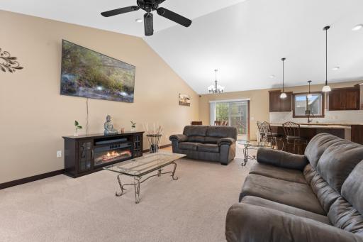 870 Portsmith Drive NW, Rochester, MN 55901