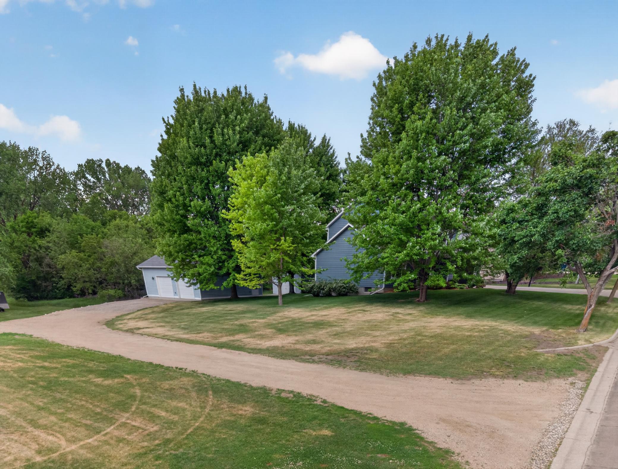 711 Sunset Dr