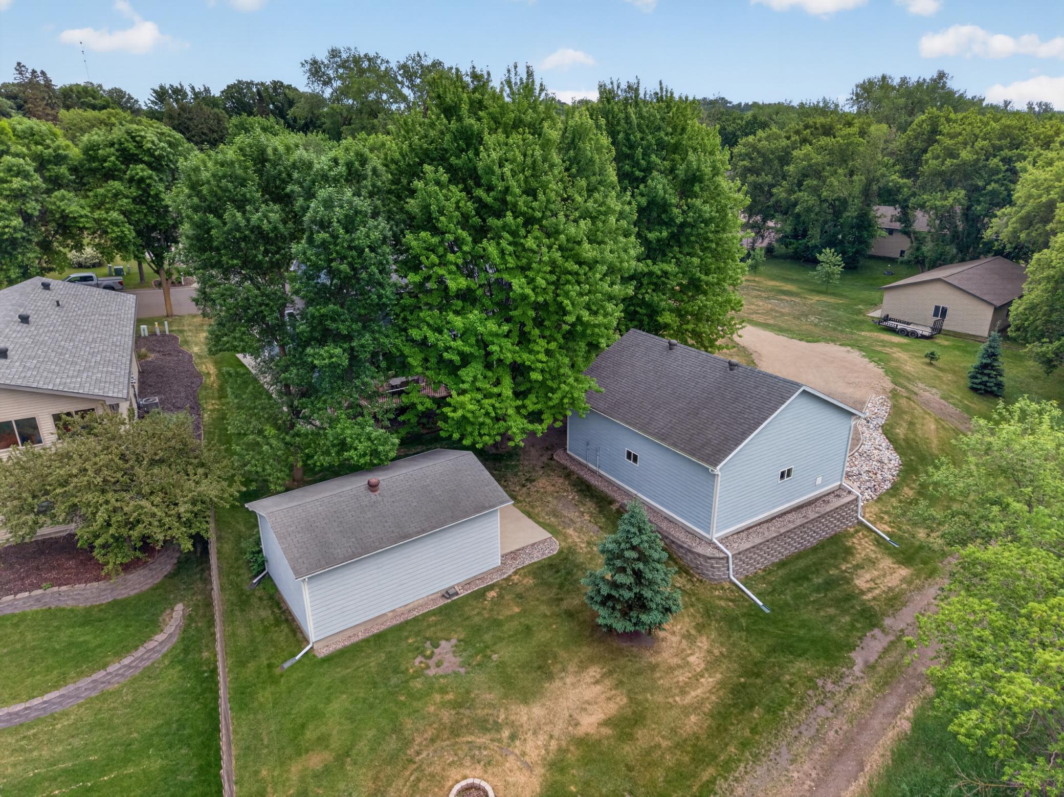 711 Sunset Dr