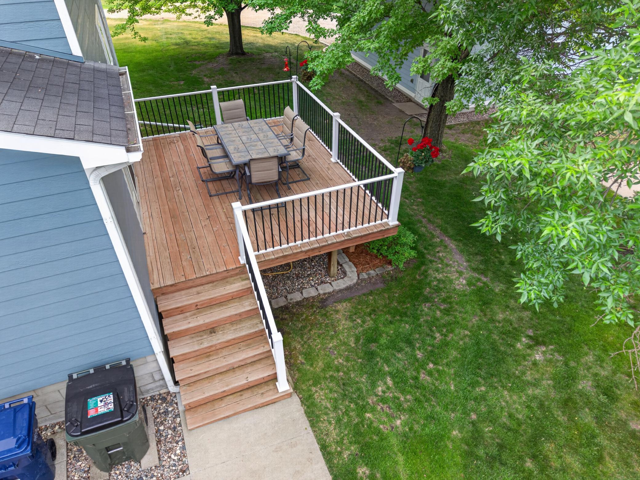 711 Sunset Dr