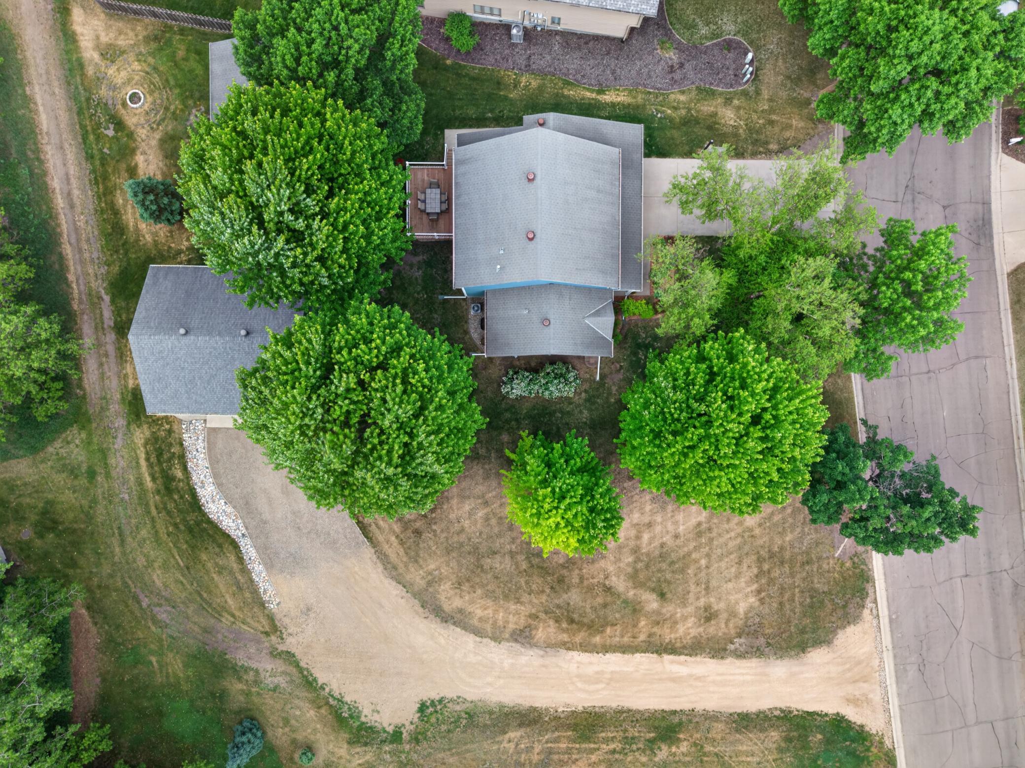 711 Sunset Dr