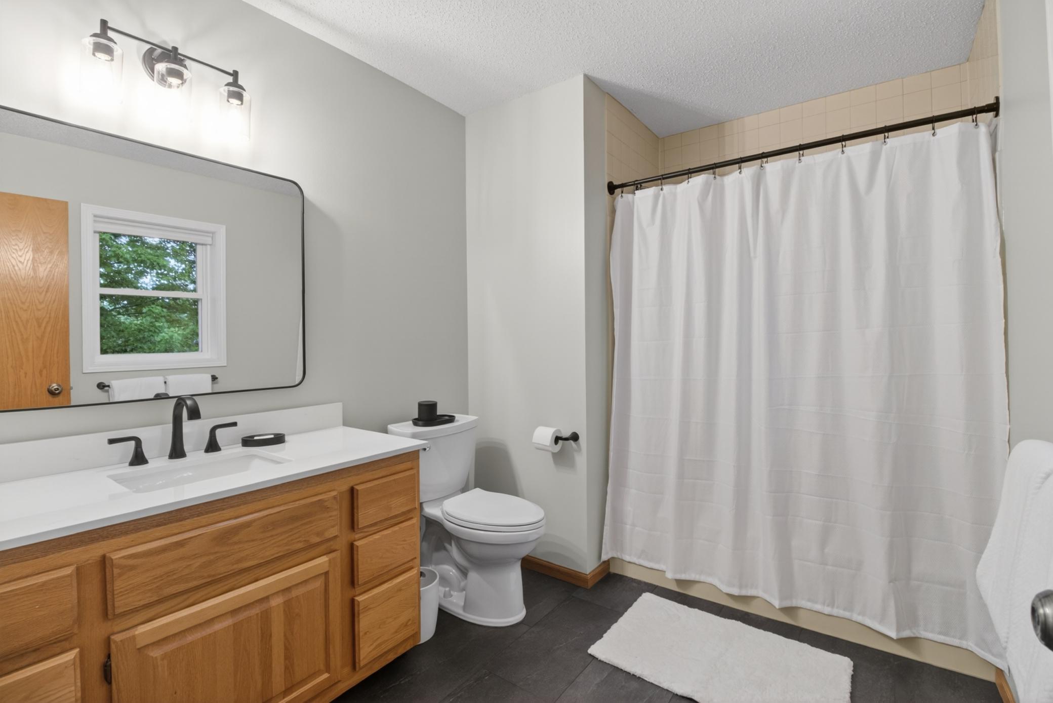 Primary Full Bathroom