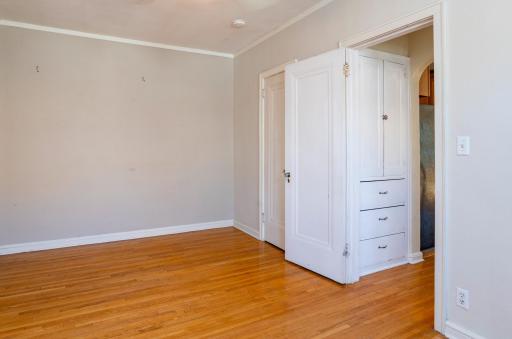 4415 Chowen Avenue S, 201, Minneapolis, MN 55410