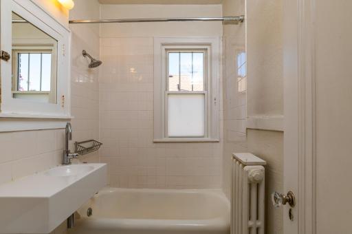 4415 Chowen Avenue S, 201, Minneapolis, MN 55410