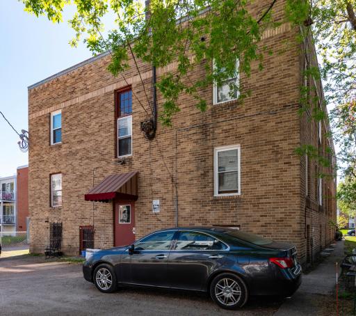 4415 Chowen Avenue S, 201, Minneapolis, MN 55410