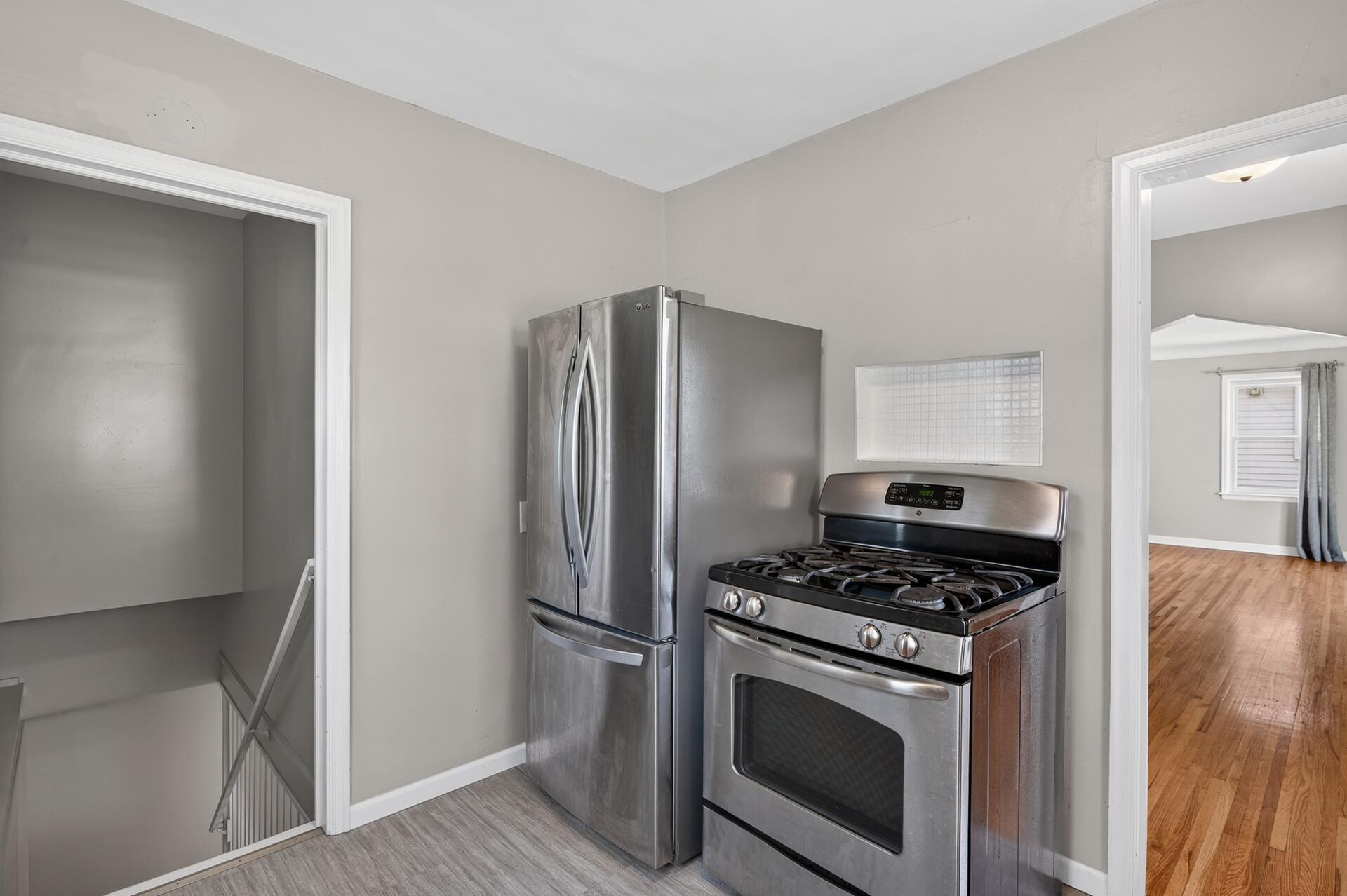 Bottom Mount Freezer Plus Gas Range