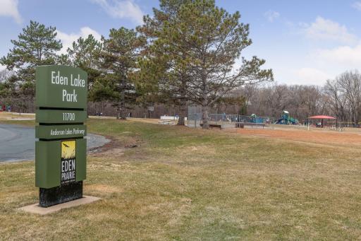 Local area attractions. Park