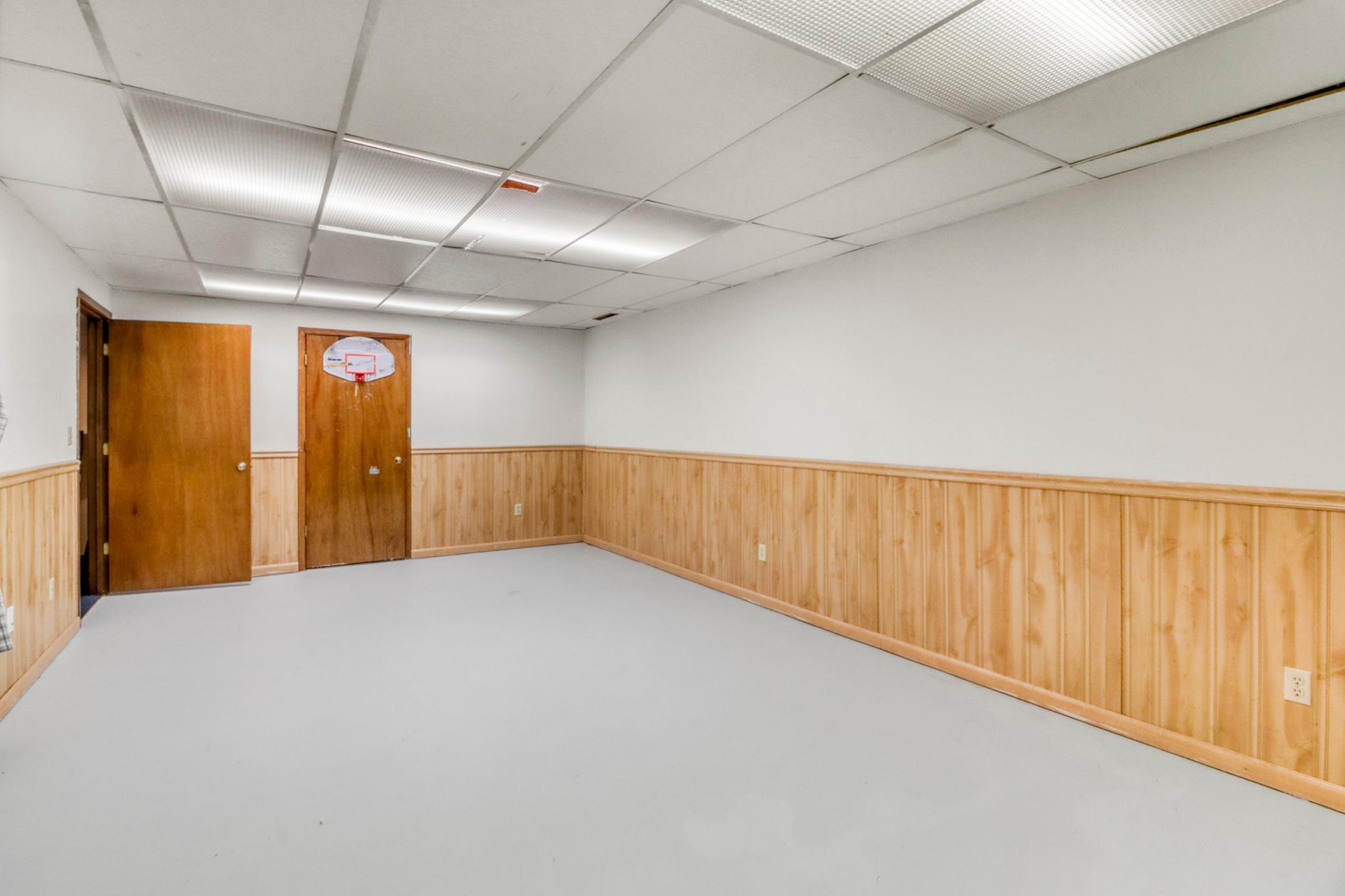 Basement1_2 (1).JPG