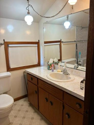 1121 W 6th Street, Graceville, MN 56240