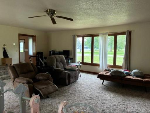 1121 W 6th Street, Graceville, MN 56240