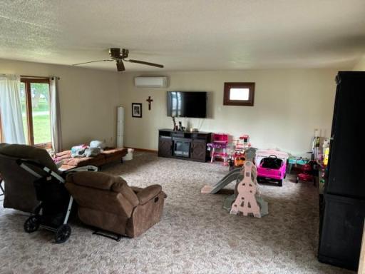 1121 W 6th Street, Graceville, MN 56240