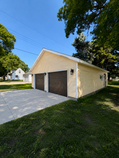 416 2nd Avenue S, Sacred Heart, MN 56285