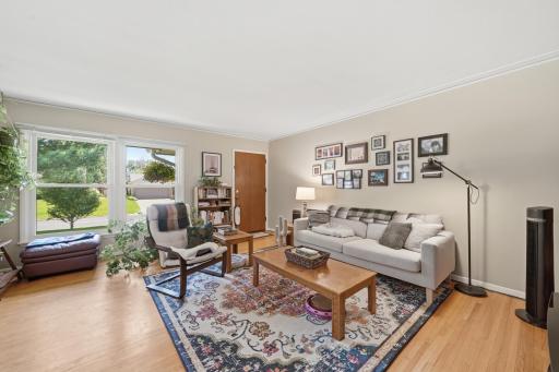 5124 Richmond Drive, Edina, MN 55436