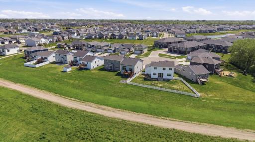 1186 Albert Court W, West Fargo, ND 58078