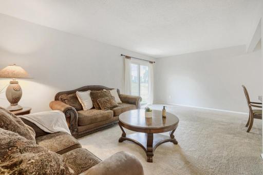 2342 Dorland Place E, Maplewood, MN 55119