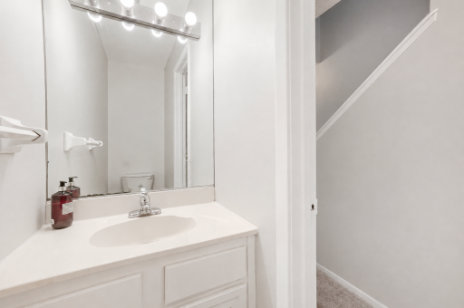 2342 Dorland Place E, Maplewood, MN 55119