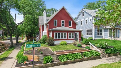 2401 Upton Avenue N, Minneapolis, MN 55411