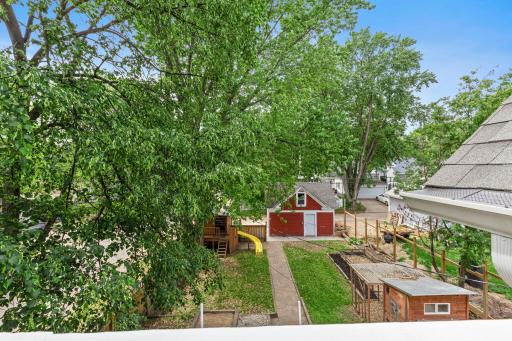 2401 Upton Avenue N, Minneapolis, MN 55411