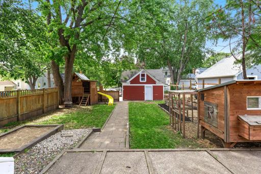 2401 Upton Avenue N, Minneapolis, MN 55411