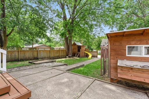 2401 Upton Avenue N, Minneapolis, MN 55411