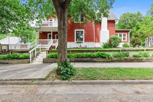 2401 Upton Avenue N, Minneapolis, MN 55411