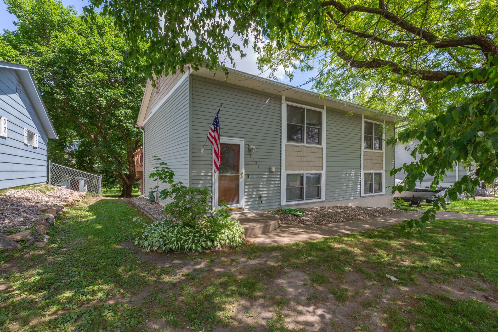 7084138