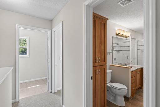1809 3rd Street NE, Minneapolis, MN 55418
