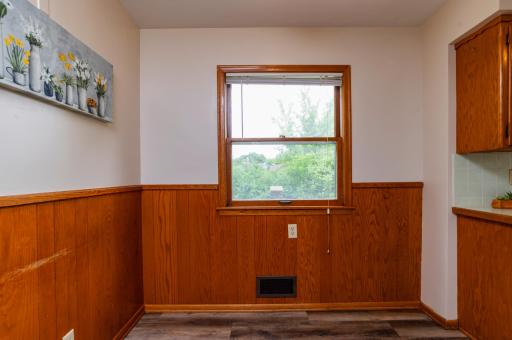 1945 Upper Afton Road E, Saint Paul, MN 55119