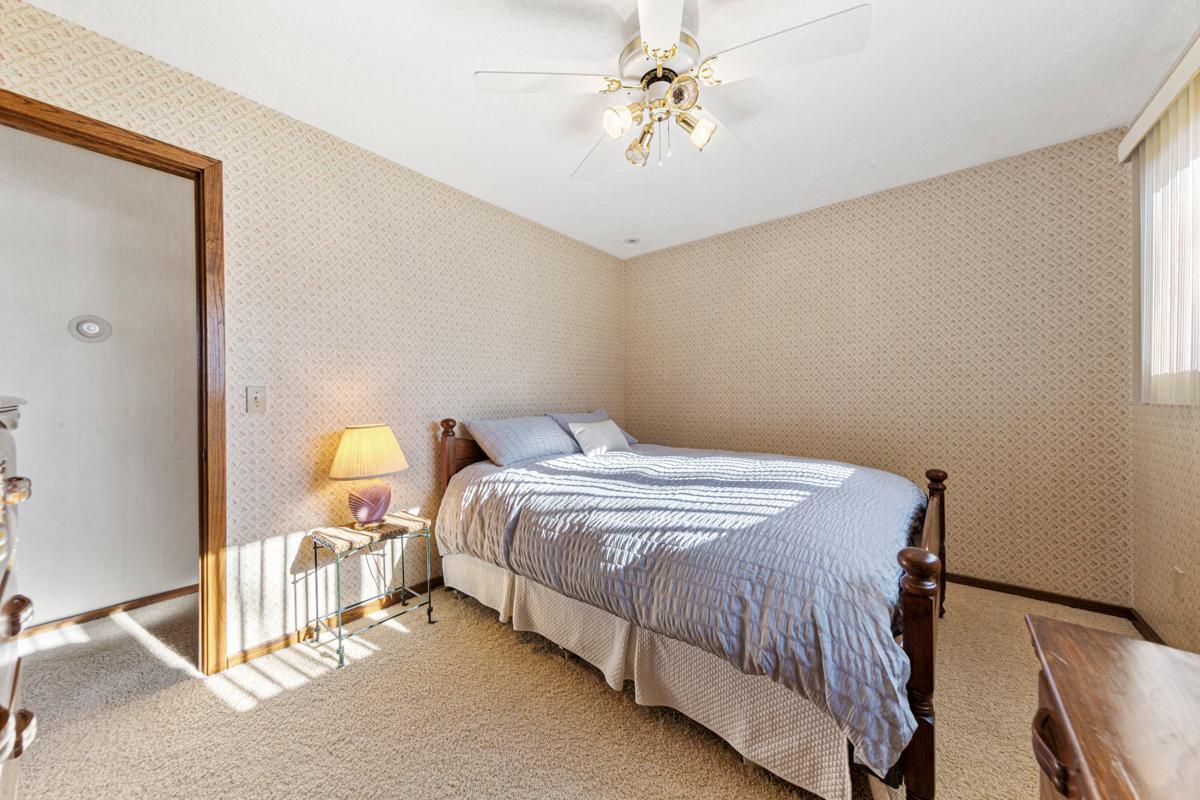 43 Bedroom 1.jpg