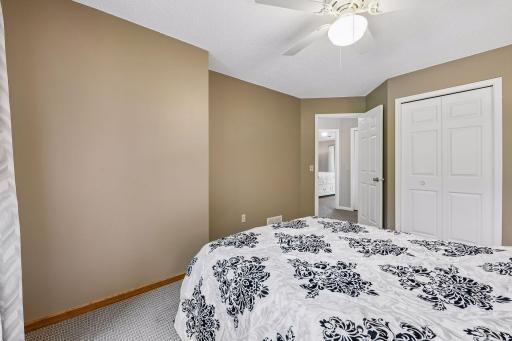 10455 170th Street W, Lakeville, MN 55044