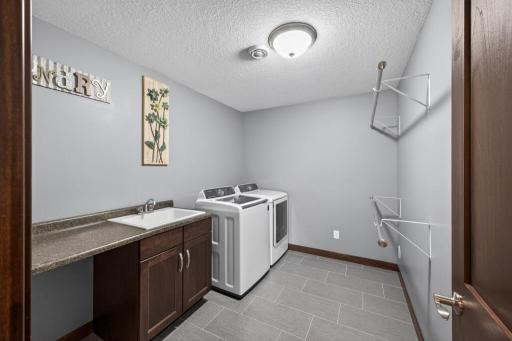 2287 Phoenix Road SW, Rochester, MN 55902
