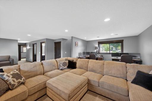 2287 Phoenix Road SW, Rochester, MN 55902