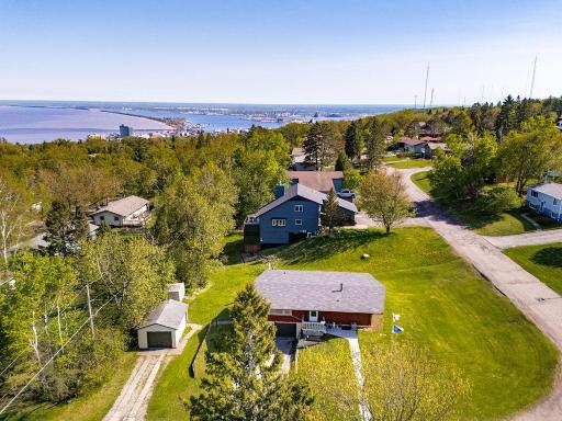 1724 Fern Avenue, Duluth, MN 55811