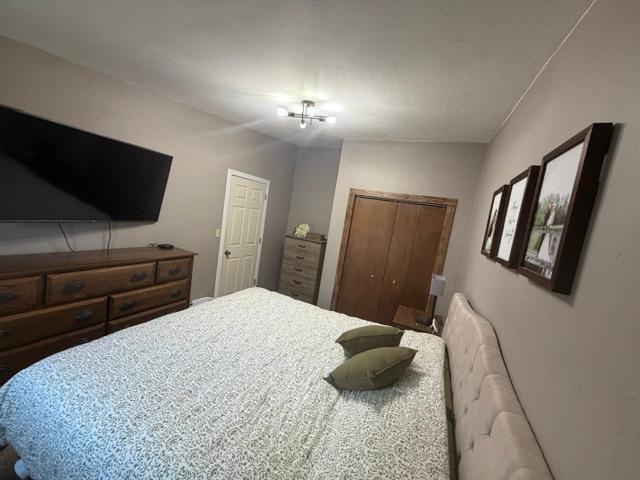 Bedroom 1.JPG