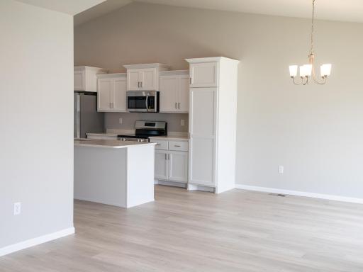 6782 Meadow View Drive S, Fargo, ND 58104