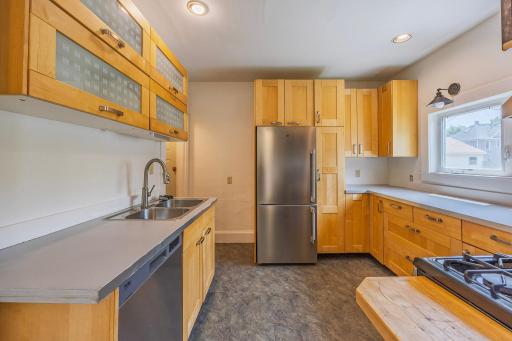 148 Wilder Street N, Saint Paul, MN 55104