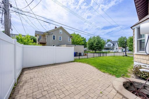 148 Wilder Street N, Saint Paul, MN 55104