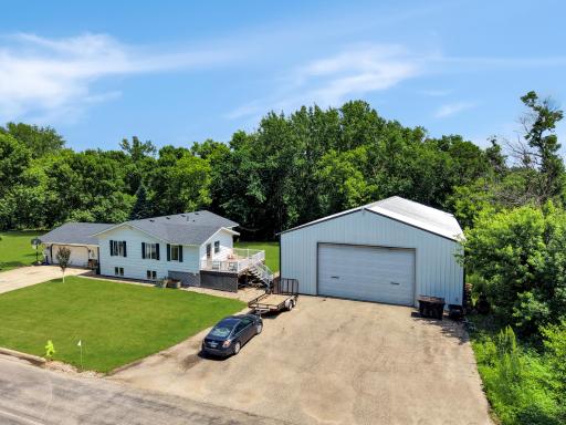 755 W 1st Street S, Cottonwood, MN 56229