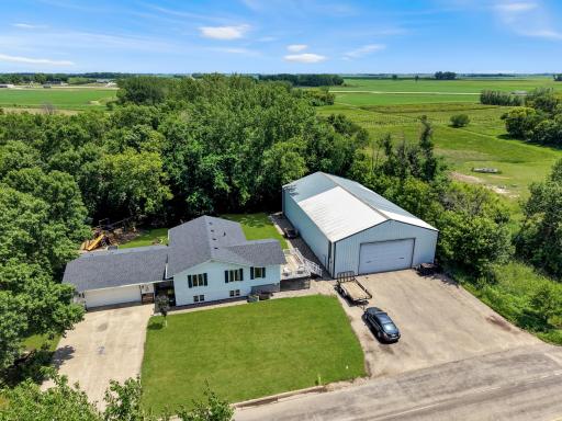 755 W 1st Street S, Cottonwood, MN 56229