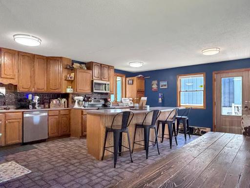755 W 1st Street S, Cottonwood, MN 56229